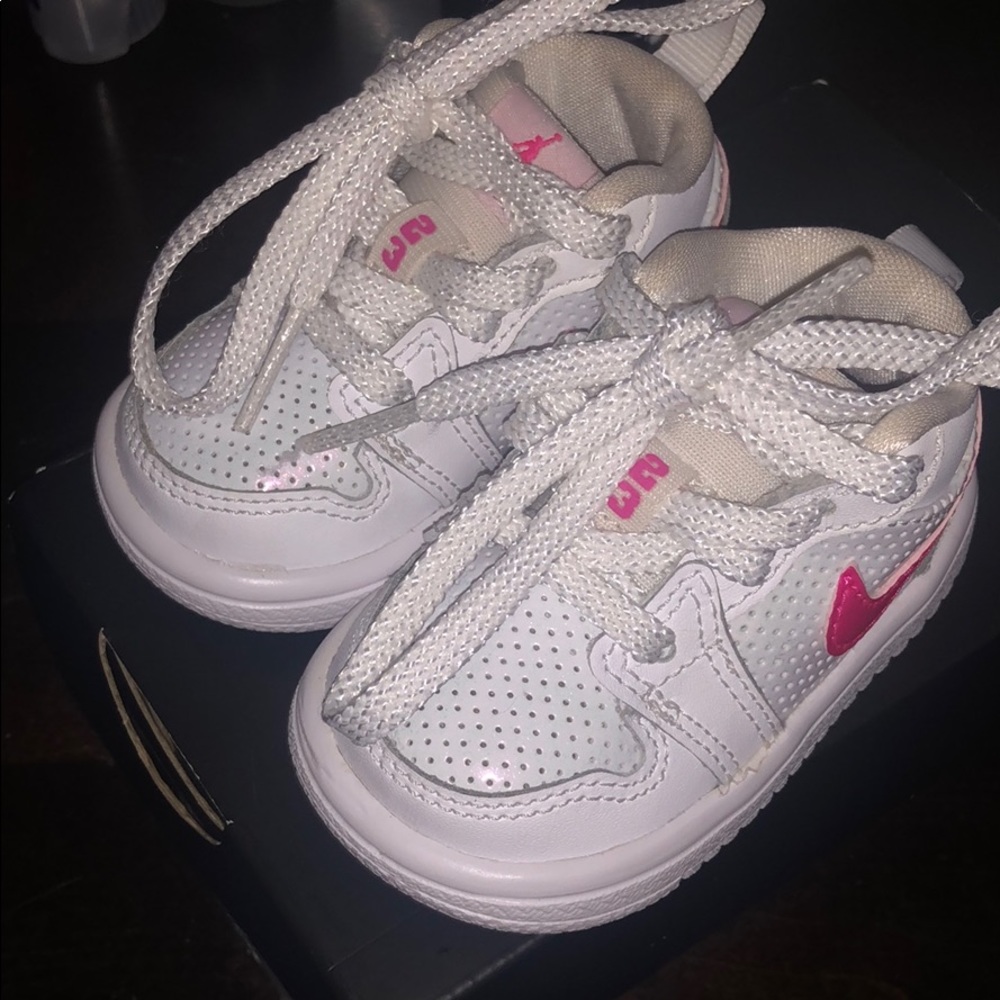 Brand new little girl sneakers